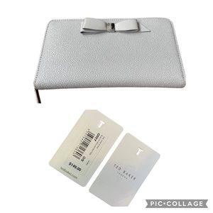 Ted Baker Bow 🎀 Gray Wallet - Zipper around with tons pockets!!